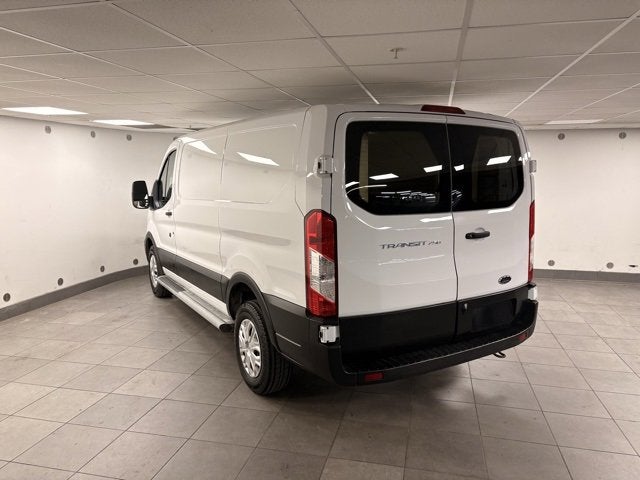2022 Ford Transit-250 Base