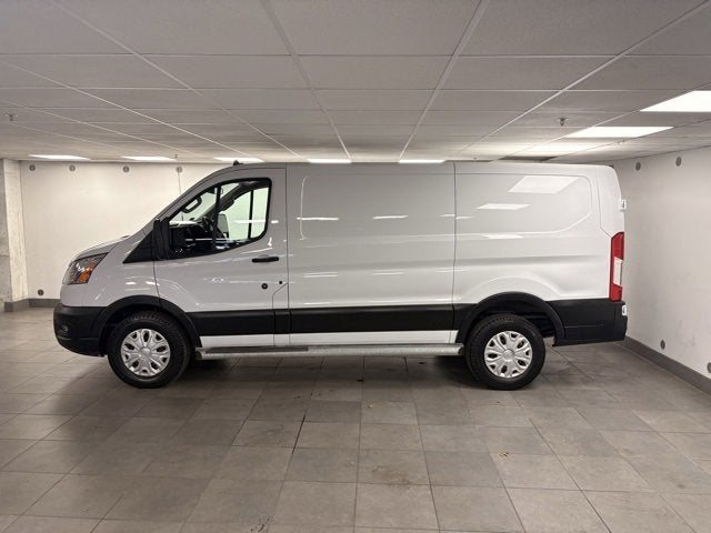 2022 Ford Transit-250 Base