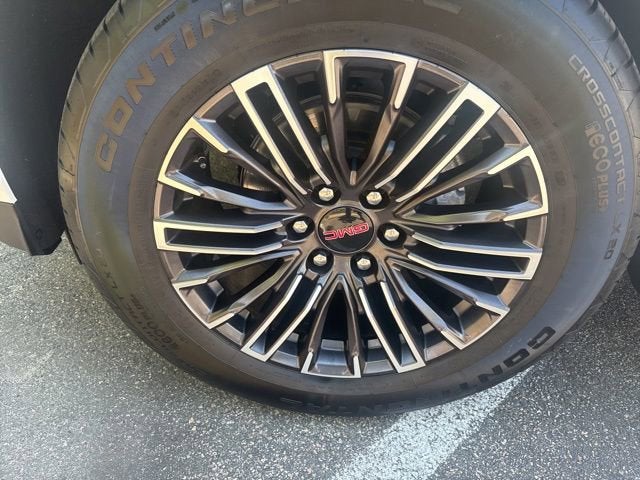 2025 GMC Yukon XL Elevation