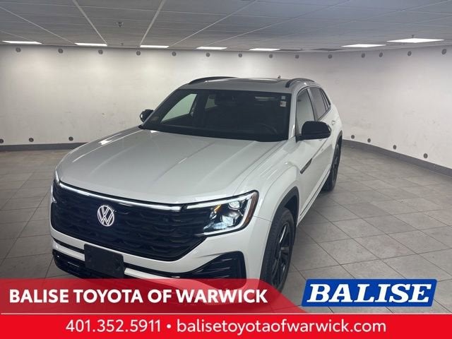 2025 Volkswagen Atlas Cross Sport 2.0T SEL R-Line Black