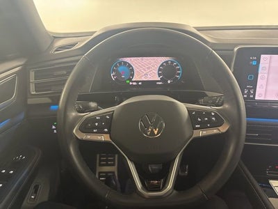 2025 Volkswagen Atlas Cross Sport 2.0T SEL R-Line Black