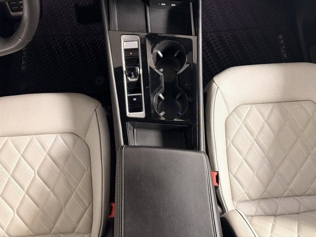 2024 Volkswagen Atlas Cross Sport 2.0T SEL Premium R-Line