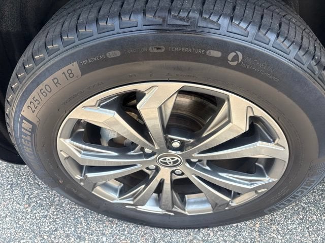 2023 Toyota RAV4 Hybrid XLE Premium