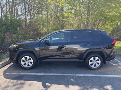 2023 Toyota RAV4 LE