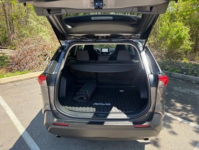 2023 Toyota RAV4 LE
