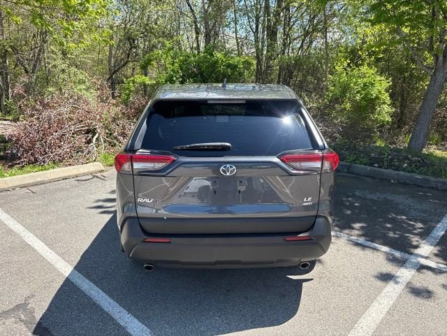 2023 Toyota RAV4 LE