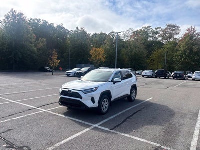 2025 Toyota RAV4 LE