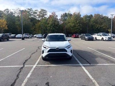 2025 Toyota RAV4 LE