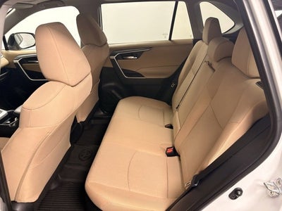 2020 Toyota RAV4 Hybrid XLE