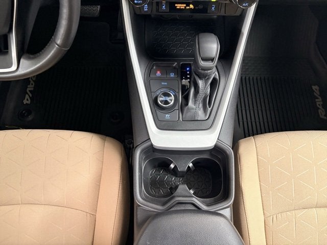 2020 Toyota RAV4 Hybrid XLE