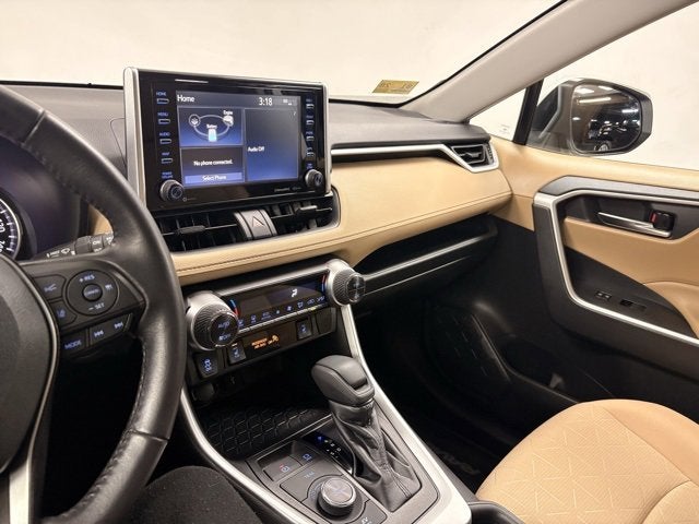 2020 Toyota RAV4 Hybrid XLE