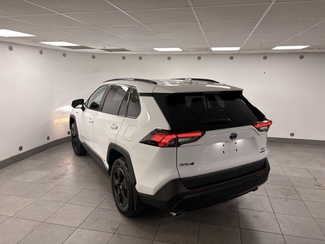 2020 Toyota RAV4 Hybrid XLE