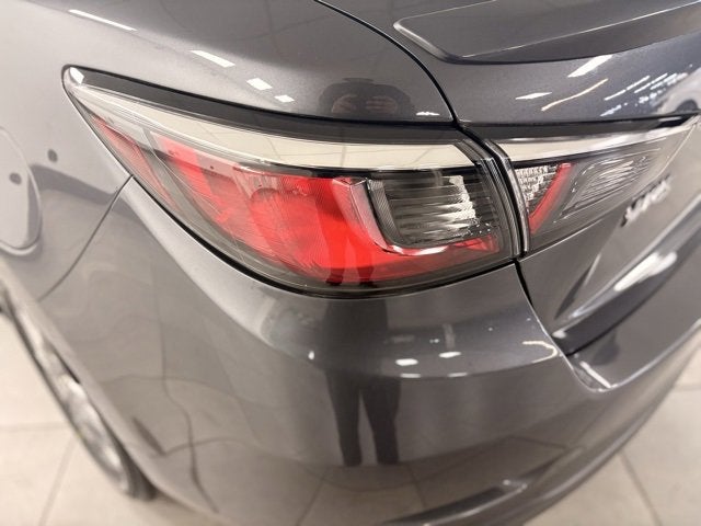 2019 Toyota Yaris LE