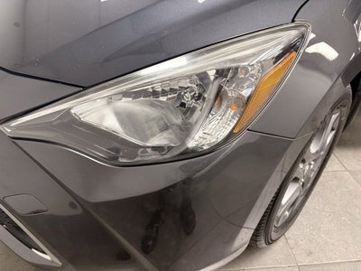 2019 Toyota Yaris LE