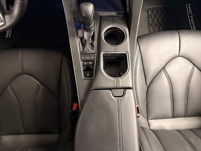 2020 Toyota Avalon Hybrid XLE Plus