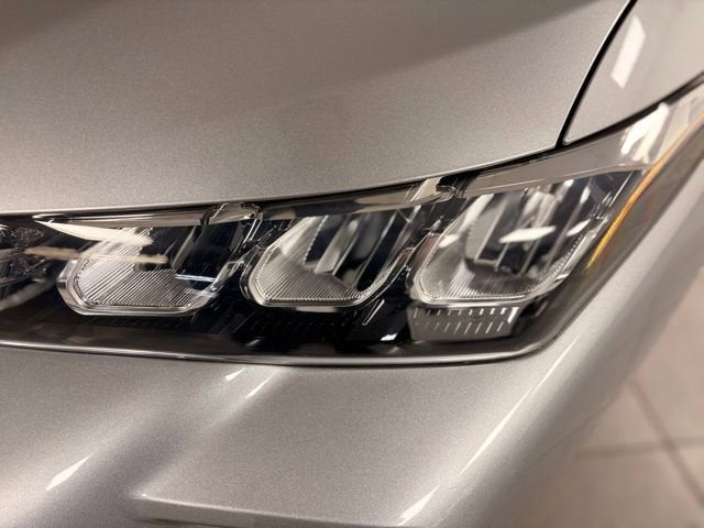 2020 Toyota Avalon Hybrid XLE Plus