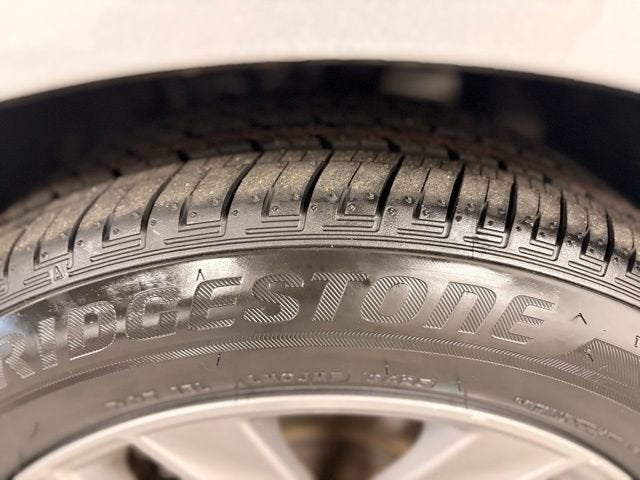 2020 Toyota Avalon Hybrid XLE Plus