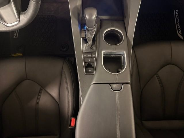 2020 Toyota Avalon XLE