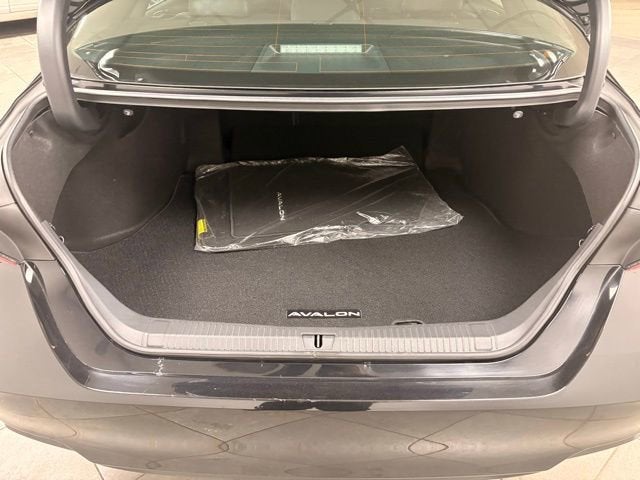 2020 Toyota Avalon XLE