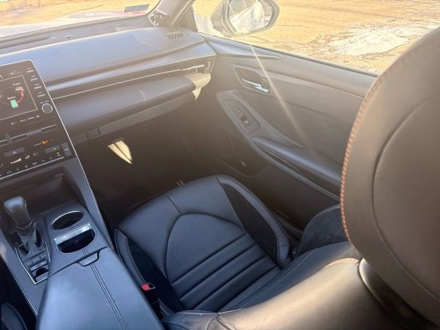 2019 Toyota Avalon Hybrid XSE