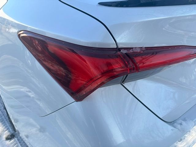 2019 Toyota Avalon Hybrid XSE