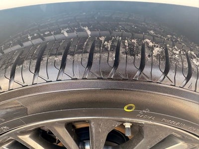 2019 Toyota Avalon Hybrid XSE