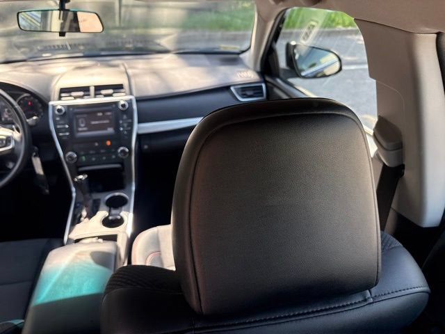 2016 Toyota Camry SE