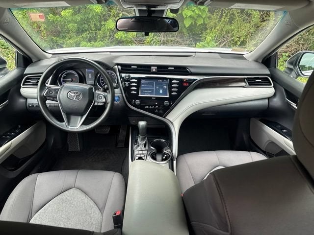 2020 Toyota Camry Hybrid LE