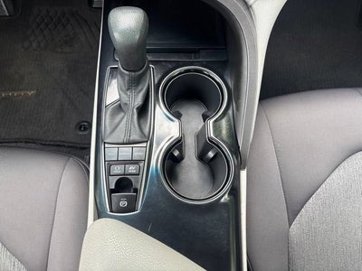 2020 Toyota Camry Hybrid LE