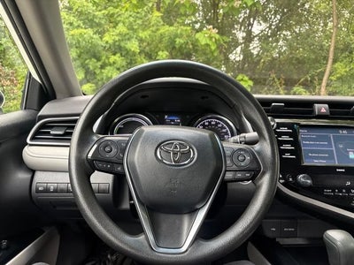 2020 Toyota Camry Hybrid LE