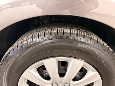 2020 Toyota Camry Hybrid LE