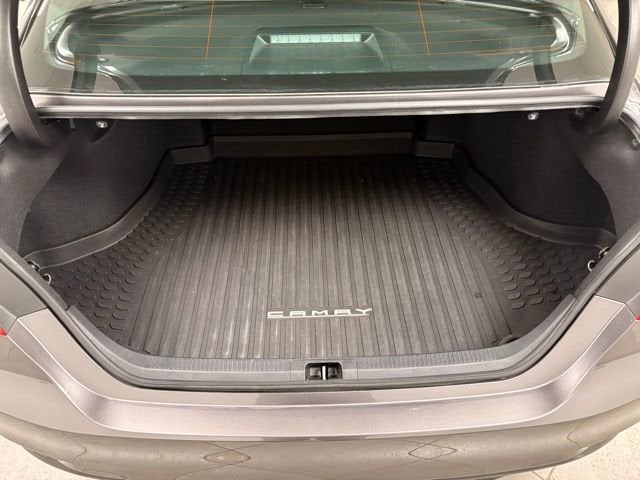 2020 Toyota Camry Hybrid LE