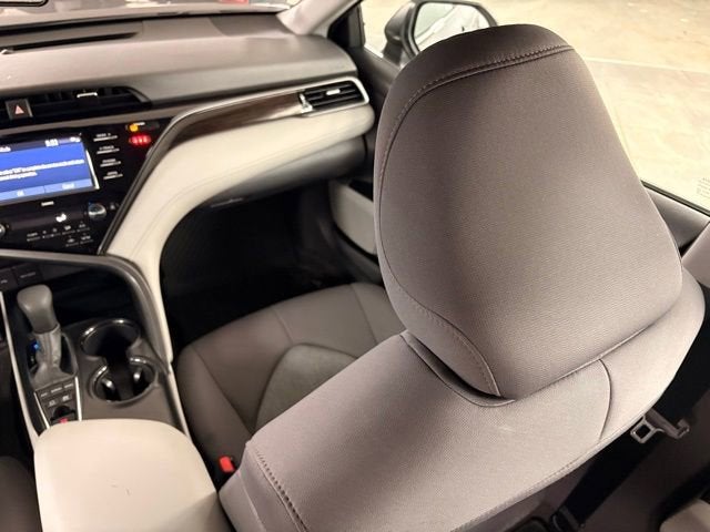 2020 Toyota Camry Hybrid LE