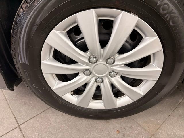 2020 Toyota Camry Hybrid LE