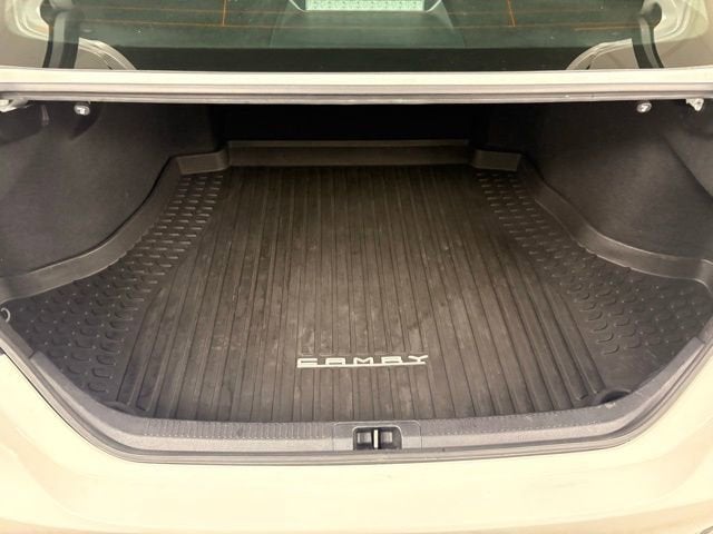 2021 Toyota Camry Hybrid LE