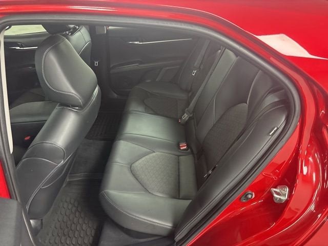 2022 Toyota Camry Hybrid XSE