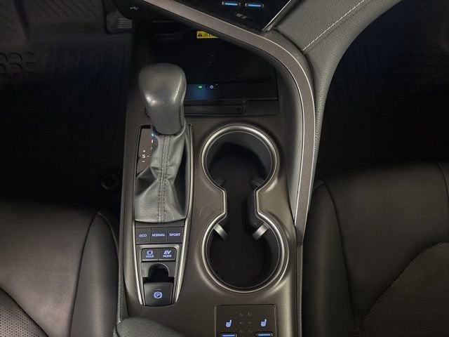 2022 Toyota Camry Hybrid XSE