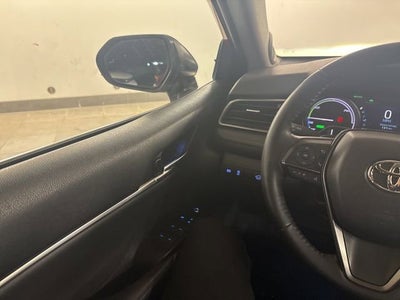 2022 Toyota Camry Hybrid XSE