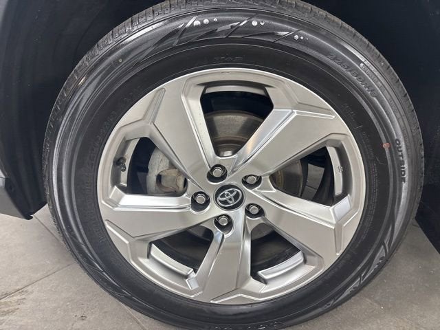 2021 Toyota RAV4 Hybrid XLE Premium