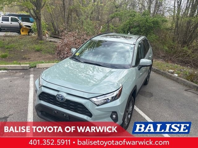 2022 Toyota RAV4 Hybrid XLE Premium