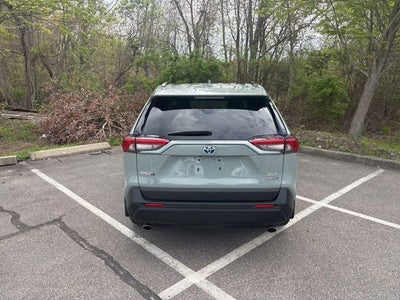 2022 Toyota RAV4 Hybrid XLE Premium