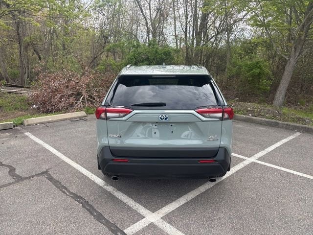 2022 Toyota RAV4 Hybrid XLE Premium
