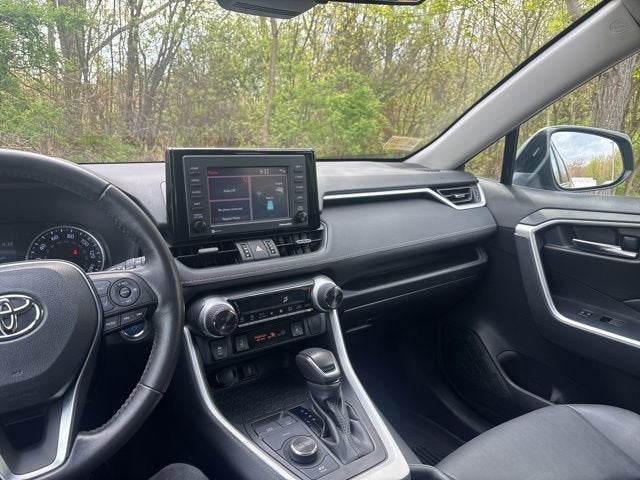2022 Toyota RAV4 Hybrid XLE Premium