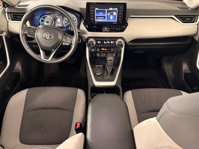2022 Toyota RAV4 Hybrid XLE