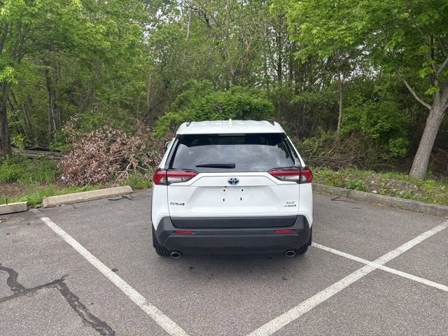 2024 Toyota RAV4 Hybrid XLE