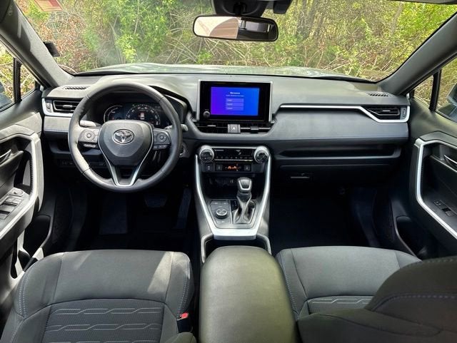 2024 Toyota RAV4 Hybrid SE