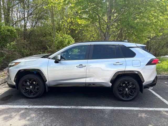 2024 Toyota RAV4 Hybrid SE