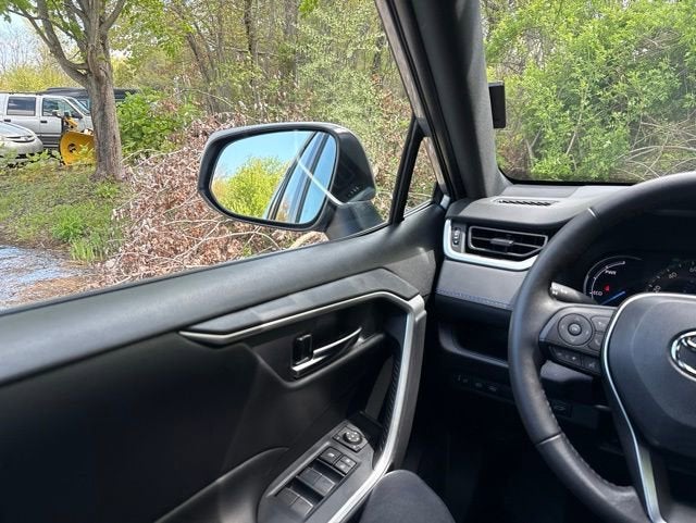 2024 Toyota RAV4 Hybrid SE