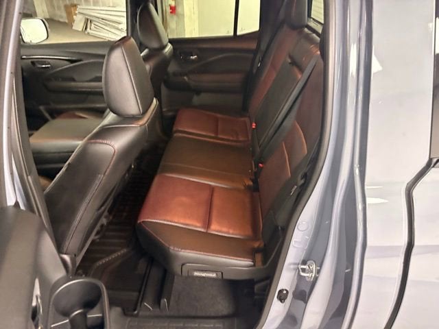 2025 Honda Ridgeline Black Edition