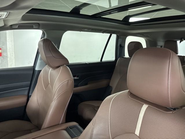 2024 Toyota Grand Highlander Platinum